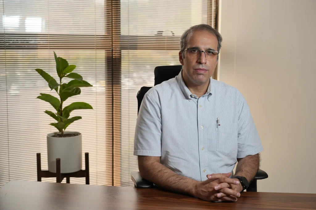 دکتر میرعلیرضا تکیار